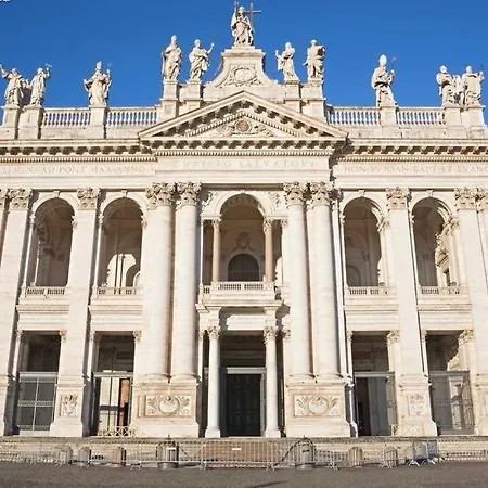 Apartment Domus San Giovanni Rome