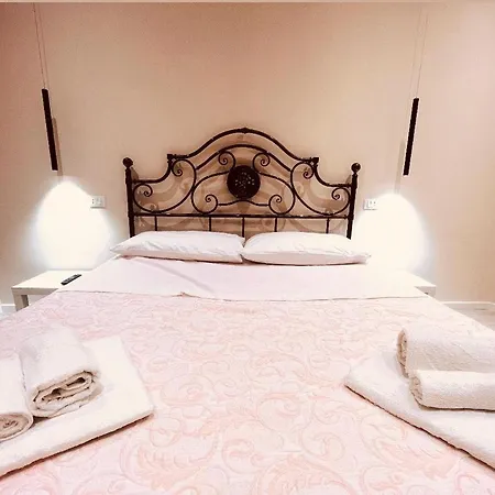 Domus San Giovanni * Rome